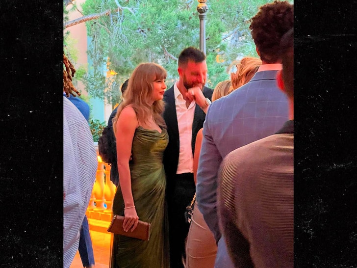 taylor swift and travis kelce