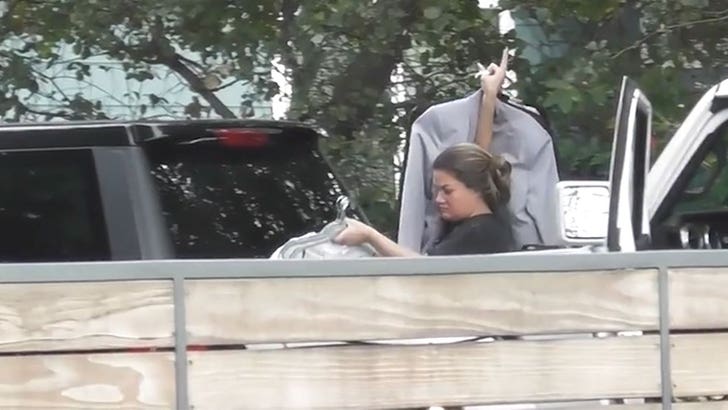 d3c9c0d88ef9479789f4952f27628cdf_md 030124-brittany-cartwright-kal