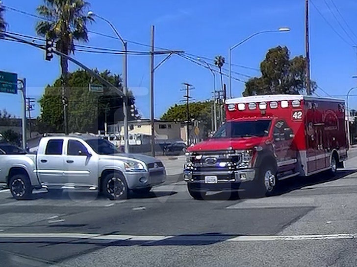 040724-ambulance-crash-before-primary