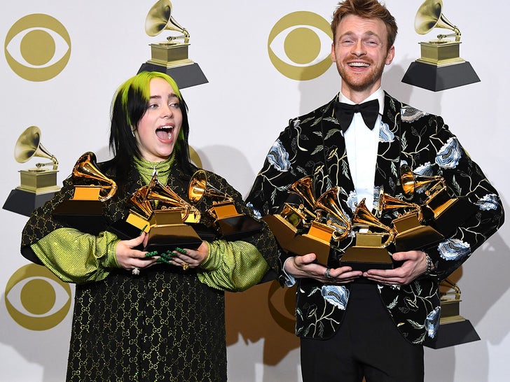 0202-Grammy-Moments-Sub3