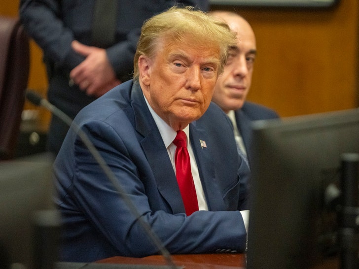 dc9d00566b2c4b94af2496d22645a1b6_md Donald Trump at counsel table in NY fraud case.