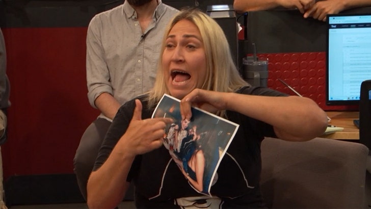 050724_tv_clips_kendall_bad_bunny_kal