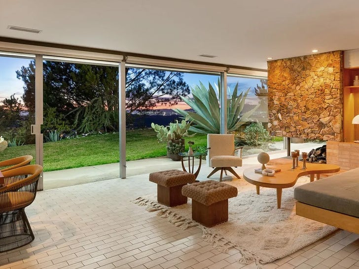 0320-flea-la-crescenta-house-for-sale-photos-primary-3