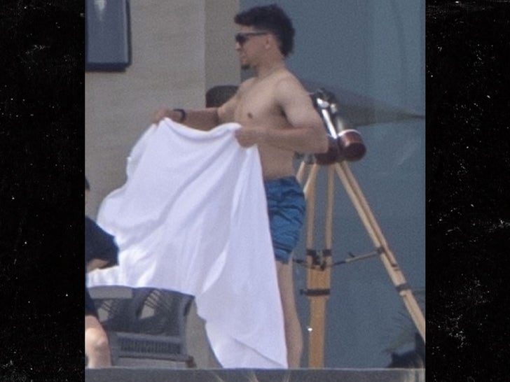 0307-Brittany-Mahomes-Bikini-Cabo-Vacation-Photos-primary-3