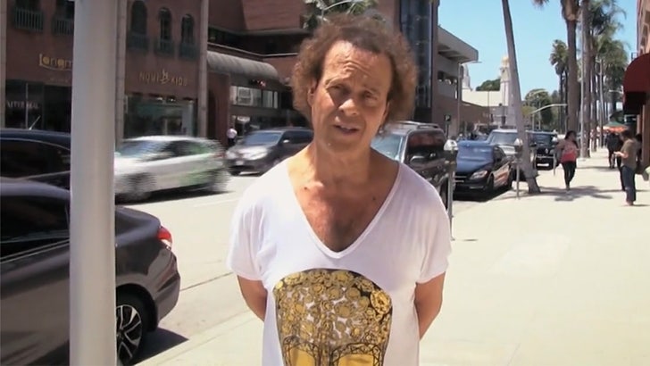 e3f6450db96b4d18b16ef096bc2207d4_md 071323_richard_simmons_kal