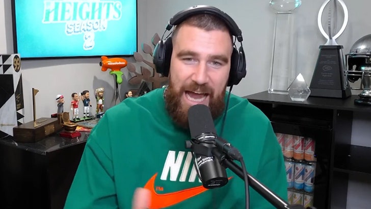 013124_travis_jason_kelce_tucker_kal