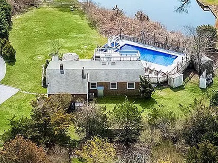 041324_Kelly dodd house 1_corcoran group