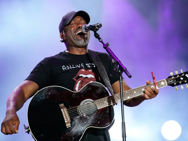Darius Rucker Performance Photos