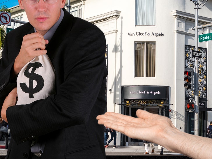 Van Cleef and Arpels money wire