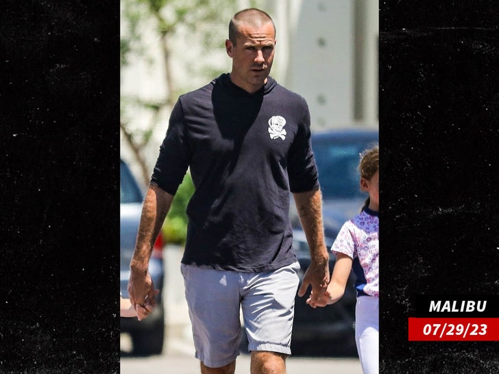 ede6ed19f2c74ae989abff2897d3472e_md armie hammer malibu kids