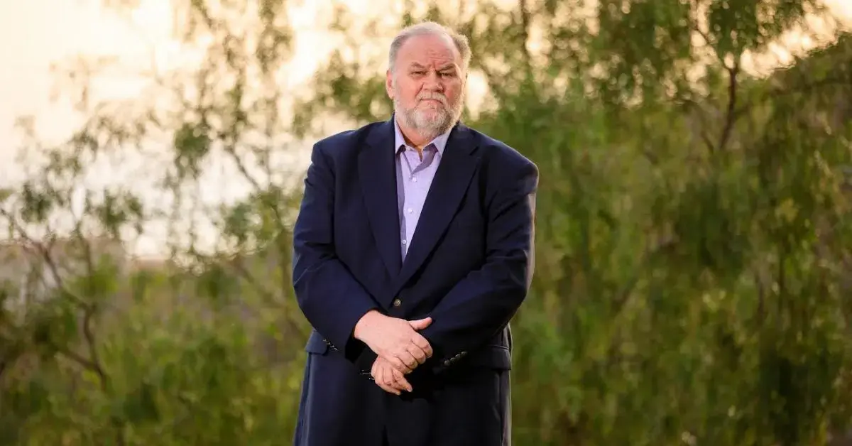 exclusive-inside-meghan-markles-baffling-battle-to-reach-out-to-her-ailing-dad-as-he-suffers-through-agonizing-horror-of-leg-amputation1-1765222966617 Photo of Thomas Markle Sr.