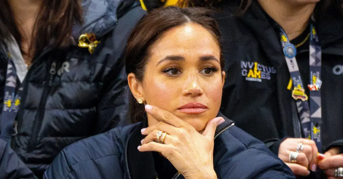 exclusive-inside-meghan-markles-baffling-battle-to-reach-out-to-her-ailing-dad-as-he-suffers-through-agonizing-horror-of-leg-amputation4-1765222947590 Photo of Meghan Markle