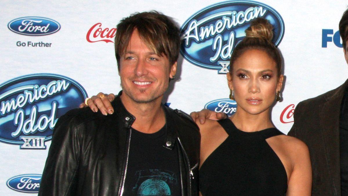 Photo of Keith Urban and Jennifer Lopez