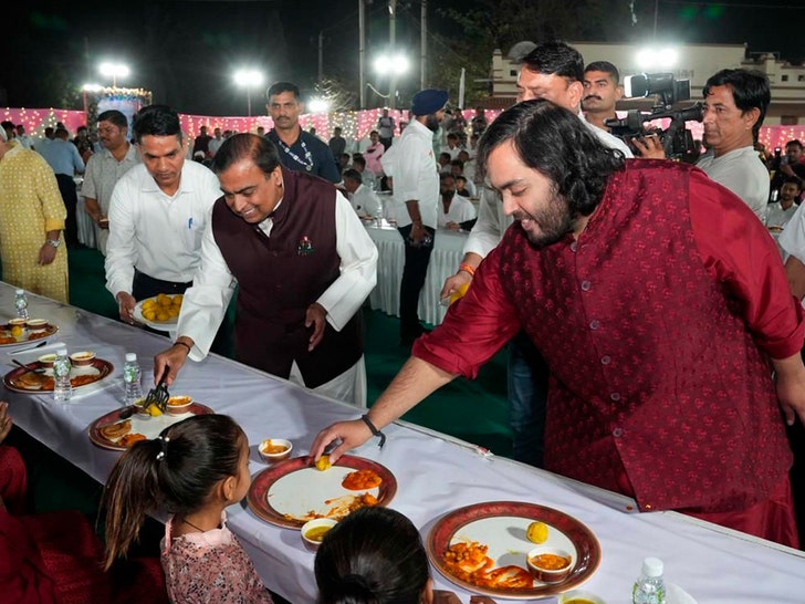 0301 Anant Ambani Radhika