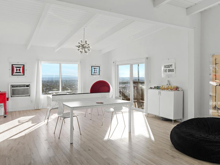 0410-Stilt-Home-From-Heat-For-Sale-primary-4