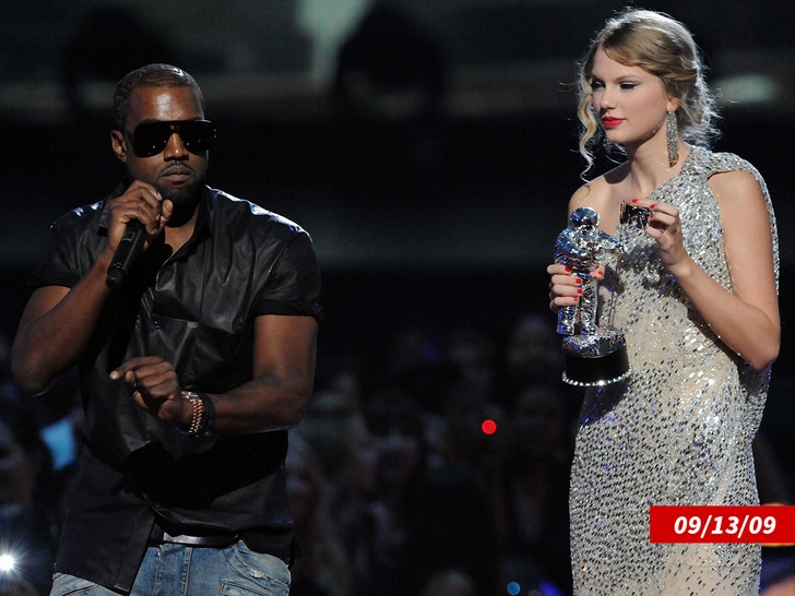 f586d5e2d32f4f159d3345d360d784e5_md kanye west taylor swift