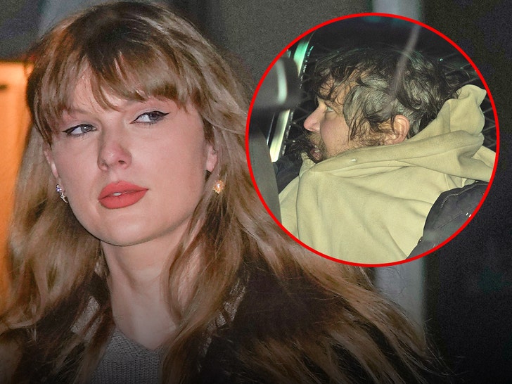 taylor swift and stalker getty splash 1