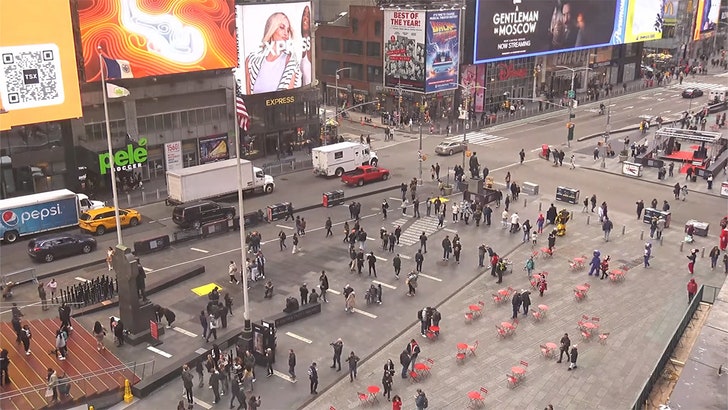 f8a811432f8b4a11bfe038bb69abbfc6_md 040524_times_square_kal