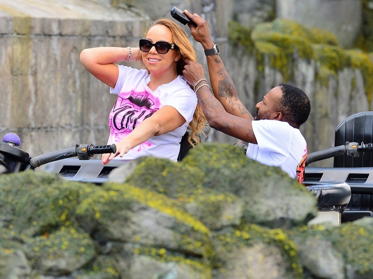 f9c2d5f264a54654a816925131d5f432_md 0502-Mariah-Carey-Universal-Studios-Rides-Hair-photos-primary