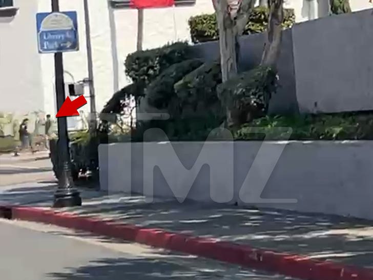 050324-police-chase-suspect-1