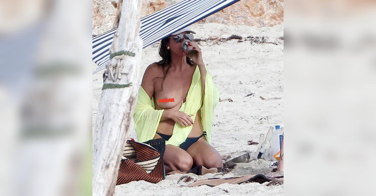 heidi-klum-topless-beach-9-radar-1767737604691 Photo of Heidi Klum