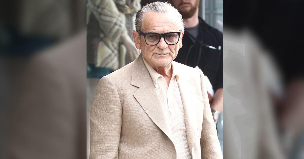 Joe Pesci accidentally bit Culkin's finger while filming 1990's 'Home Alone,' leaving a scar the actor still has.