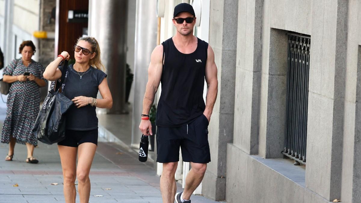 how-one-of-hollywoods-most-glamorous-a-list-golden-couples-are-on-the-edge-of-announcing-divorce2-1769021012282 Photo of Chris Hemsworth and Elsa Pataky