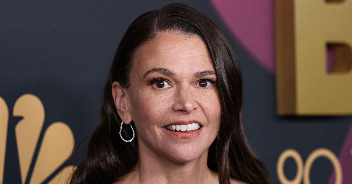 Sources said Sutton Foster worries that Jackman's holiday time with Furness could stir old feelings.