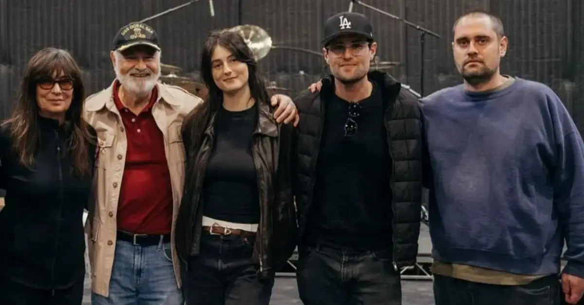 Photo of Michelle, Rob, Romy, Jake and Nick Reiner