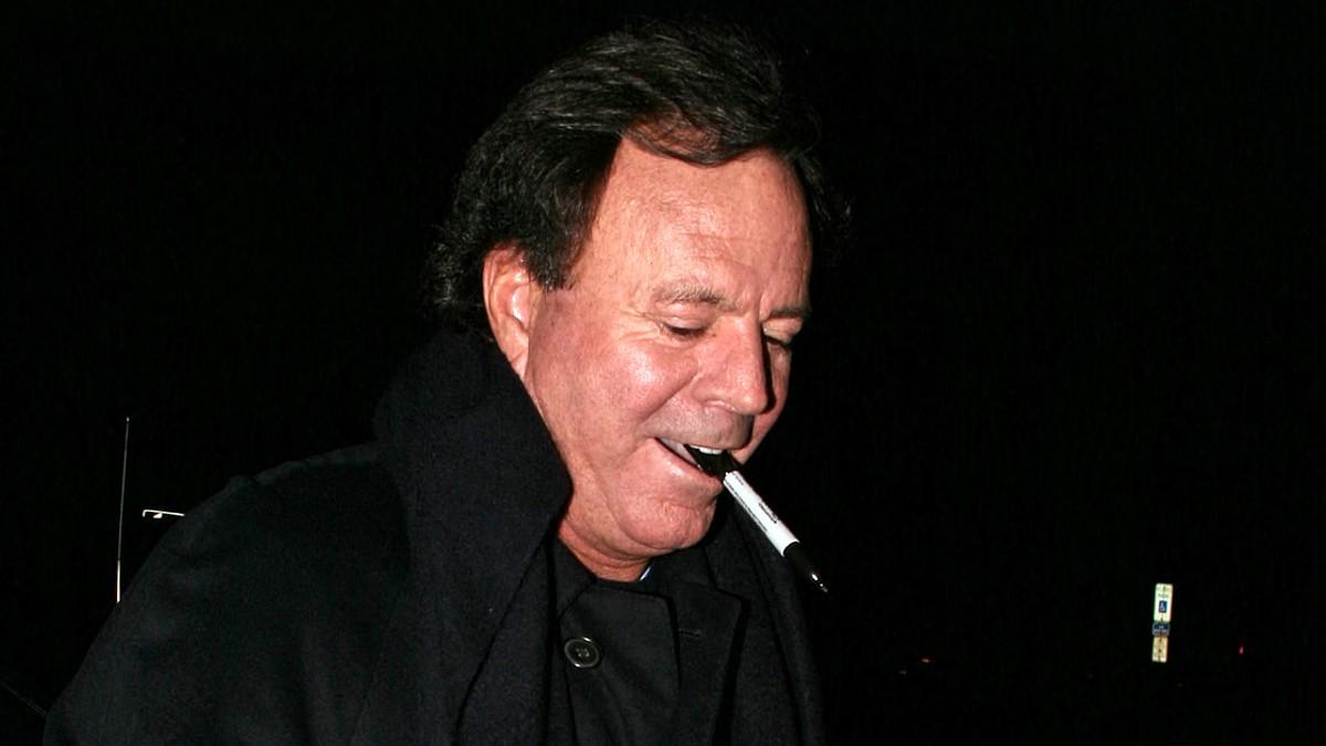 Photo of Julio Iglesias