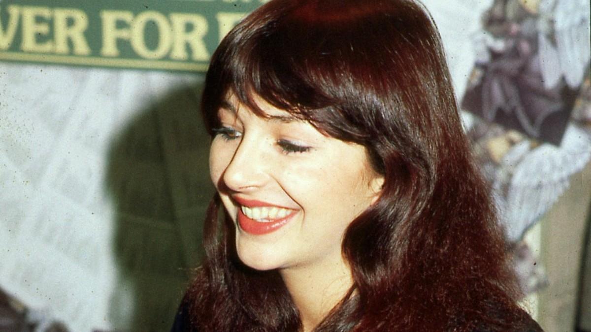 kate-bushs-very-reclusive-life-aa-including-her-secret-relationship-hidden-son3-1769020169870 Photo of Kate Bush