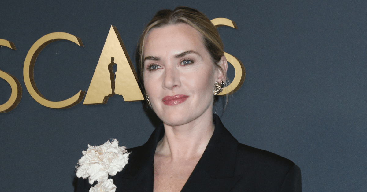 kate-winslet-admits-first-intimate-experience-with-women-as-teen-4-1767023128991 Photo of Kate Winslet
