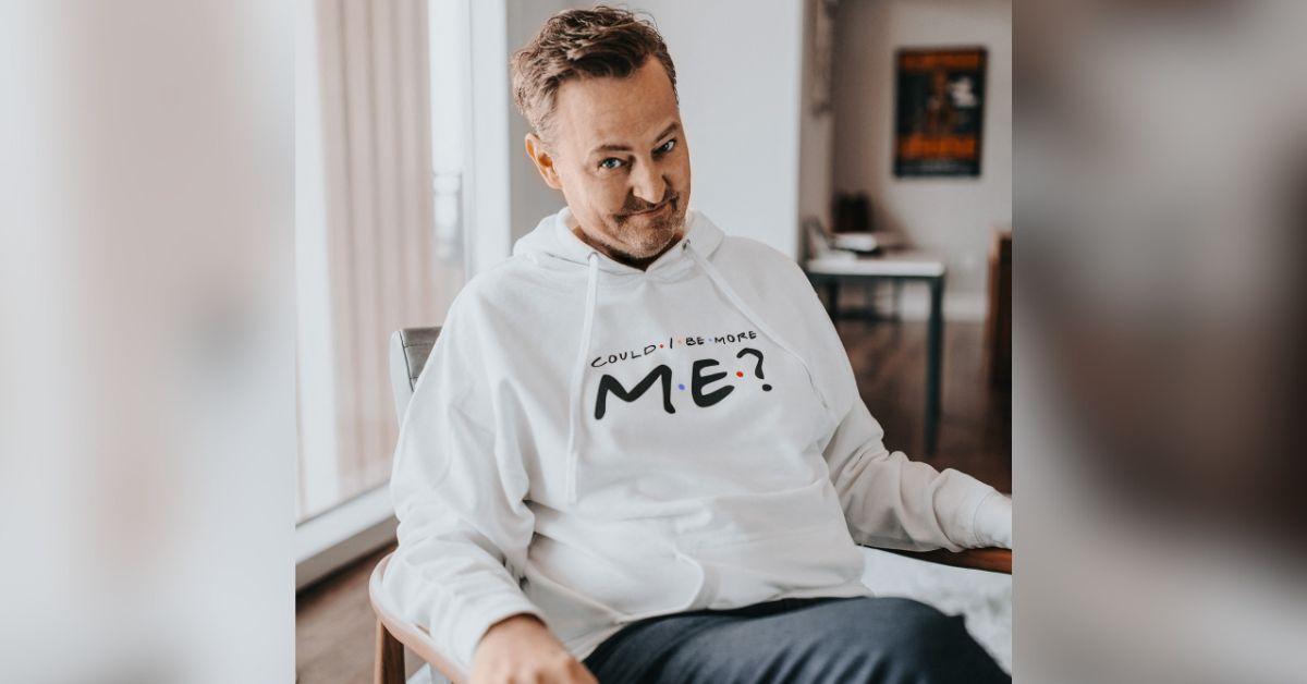 matthew-perry-finally-gets-crypt-marker-1767136462598 Photo of Matthew Perry