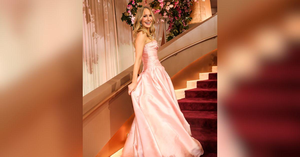 Photo of Nikki Glaser