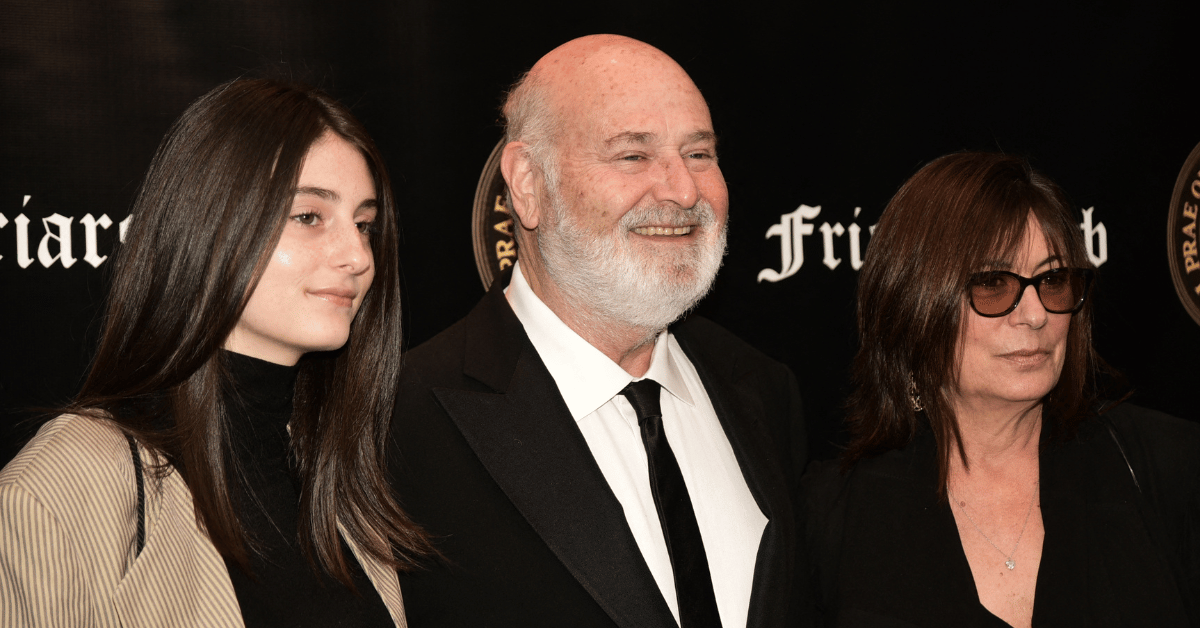rob-reiner-son-nick-expressed-interest-owning-gun-before-murders-4-1767108999471 Photo of Romy, Rob and Michele Reiner