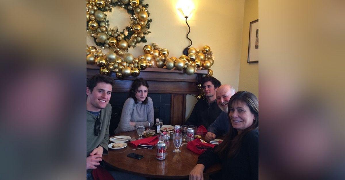 rob-reiners-cutest-family-moments-before-his-death-photos-9-1769728870176 Photo of Rob Reiner and family