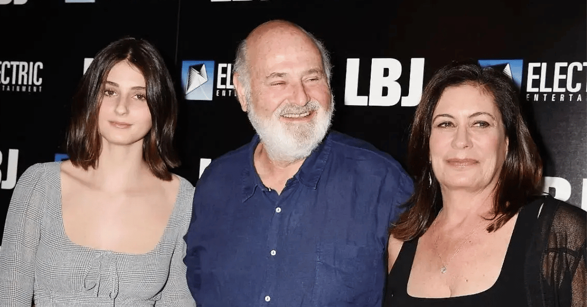 Photo of Romy Reiner, Rob Reiner and Michele Singer Reiner