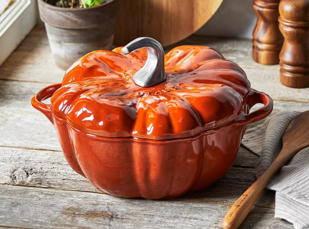 shop_pumpkin dutch oven deals_hero