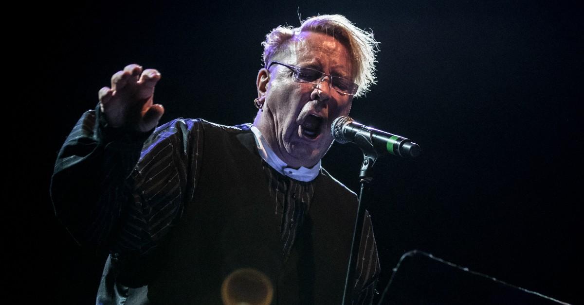 worlds-most-bitter-rock-feud-explodes-as-one-of-the-planets-most-outrageous-rockers-lashes-out-at-callous-bandmates-pictured-john-lydon-1767375242548 Photo of John Lydon