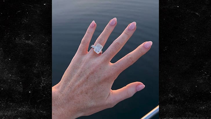 121123-shannon-ford-hand-kal