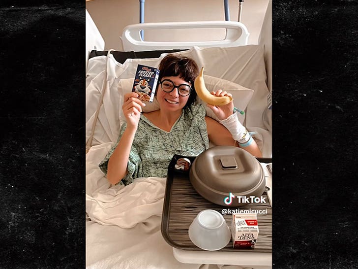 121223-kate-micucci-1