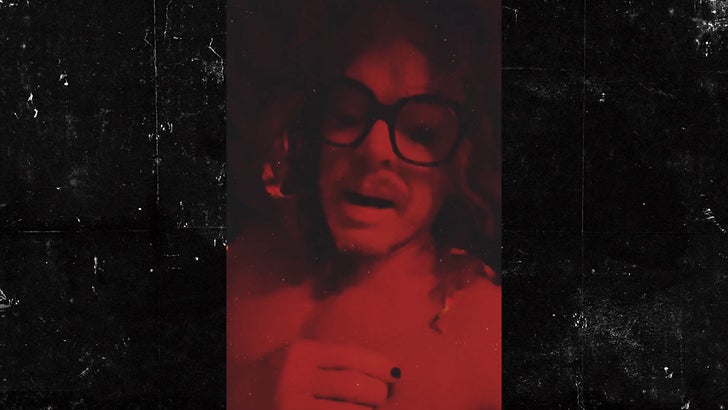 03558b5bf9e4416bba16b559f8b33a7c_md 070423-carrot-top-kal