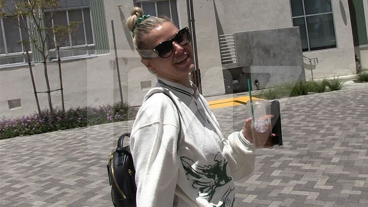 070723-ariana-madix-kal