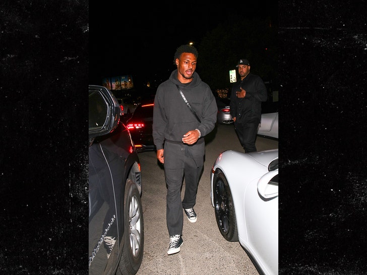 0749091c5c9b45d9b4d275803fa79d58_md bronny james usc bg 1