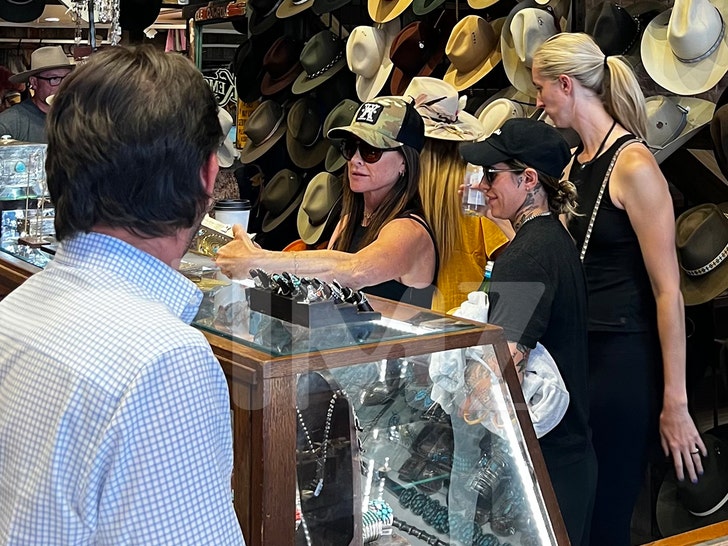 kyle richards morgan wade