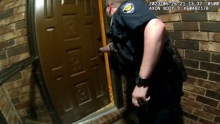 08d36cdf43ca4e9b82b0bbccae87ea6a_md 071123-jimmie-johnson-inlaw-kal