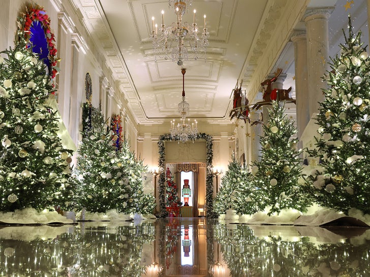 White House Christmas Decorations 2023