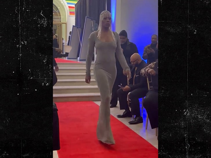 0bf2a9a263d7421bab8bd57403d58bb8_md 111423-funeral-runway-red-carpet-primary