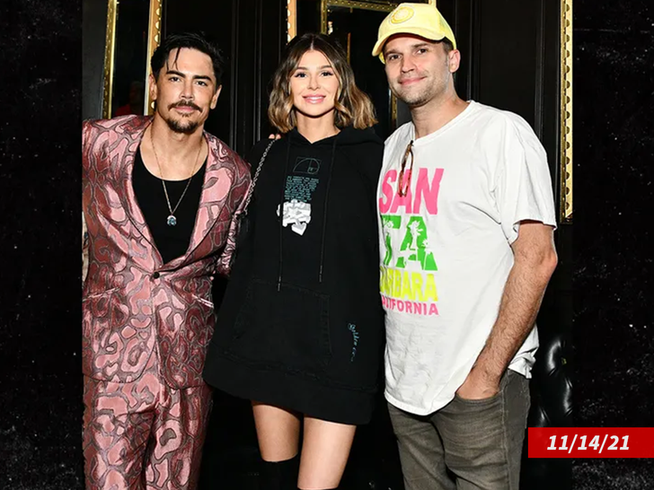 0dfd8b650bba4150b8e2296ab2755154_md ariana madix tom sandoval Tom Schwartz