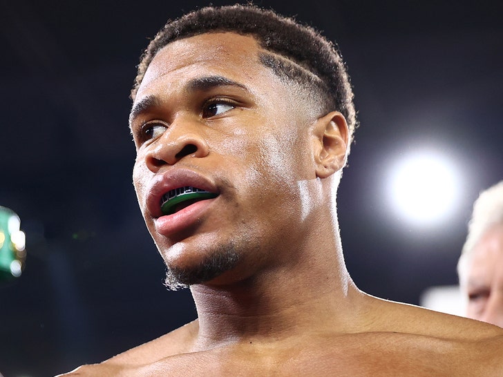 140d743559474f2cb6f924bec2e2ca48_md devin haney fighting getty 2